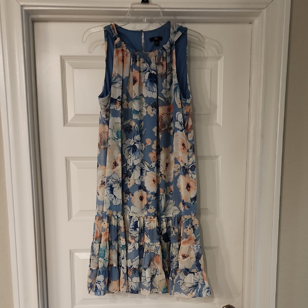 Floral Sleeveless Swing Dress